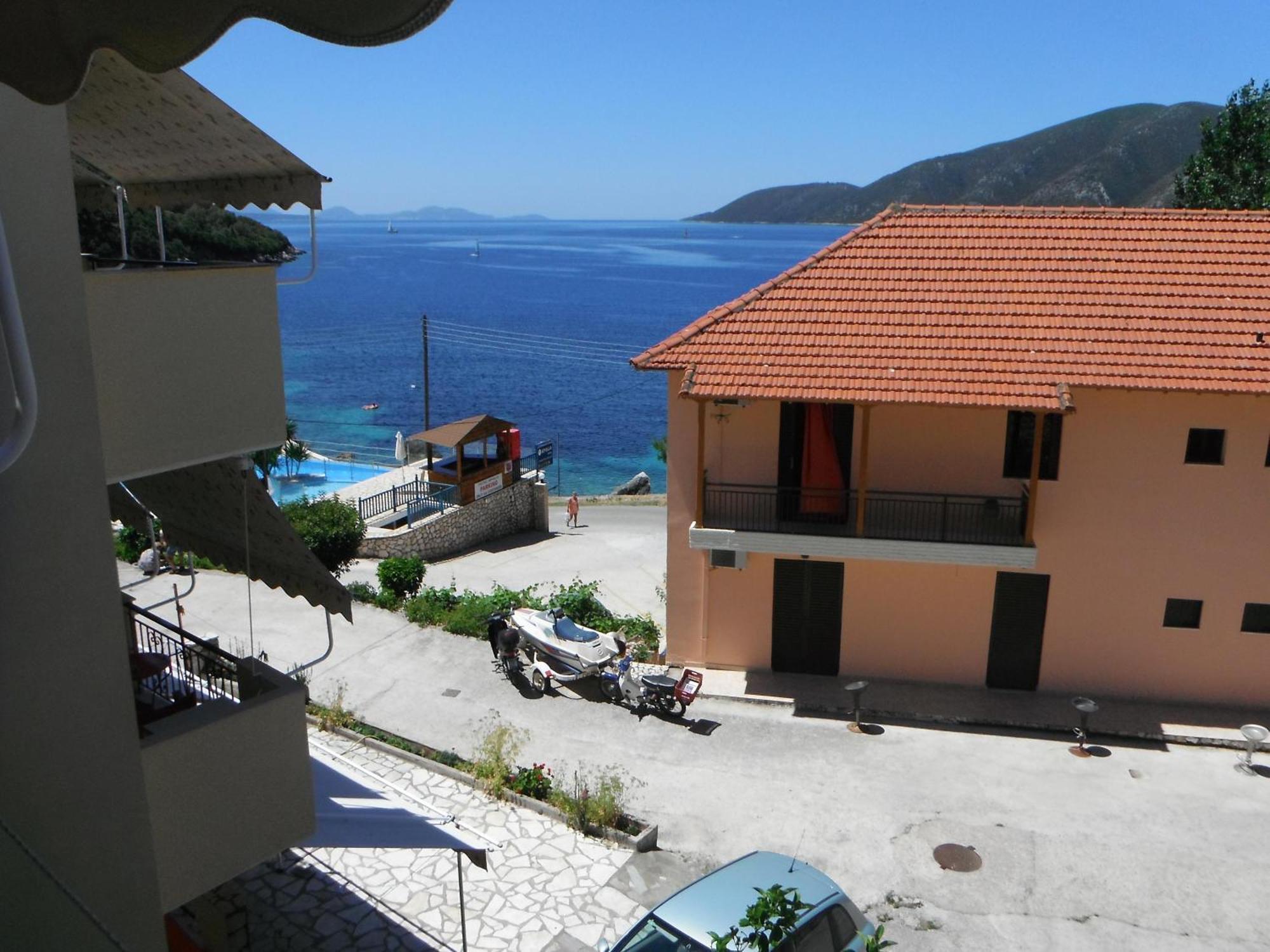 Dimitris Apartment *